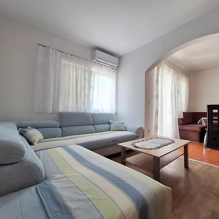 Apartment Frutis Jadranovo