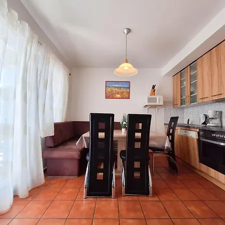 Apartament Frutis