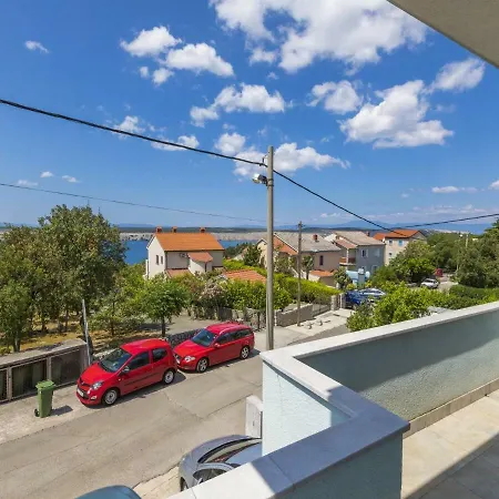 Frutis Apartman Jadranovo